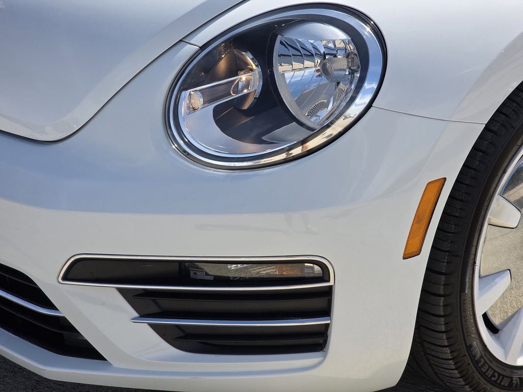 2019 Volkswagen Beetle Convertible 2.0T S