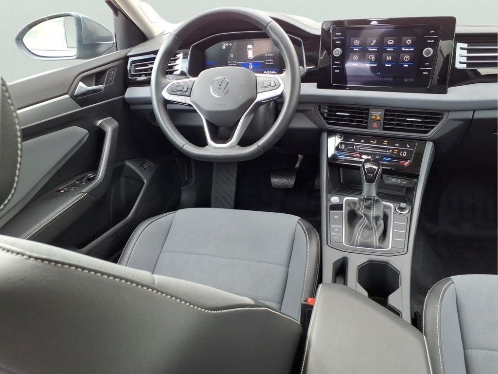 2025 Volkswagen Jetta 1.5T SE
