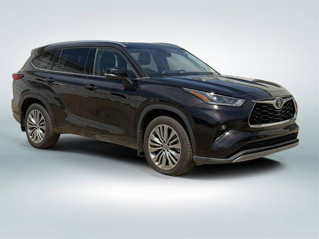 2022 Toyota Highlander Platinum