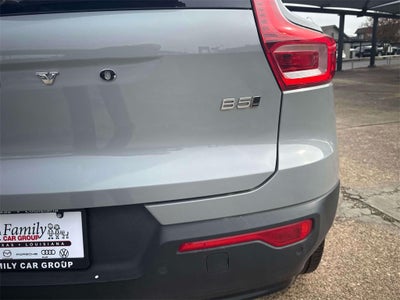 2024 Volvo XC40 B5 Plus Dark Theme