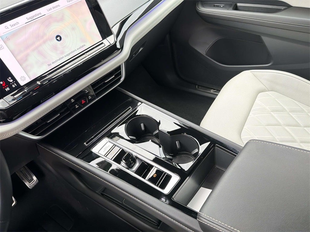 2025 Volkswagen Atlas Cross Sport 2.0T SEL Premium R-Line