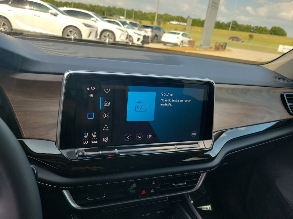 2024 Volkswagen Atlas 2.0T SE