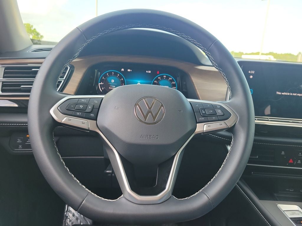 2024 Volkswagen Atlas 2.0T SE