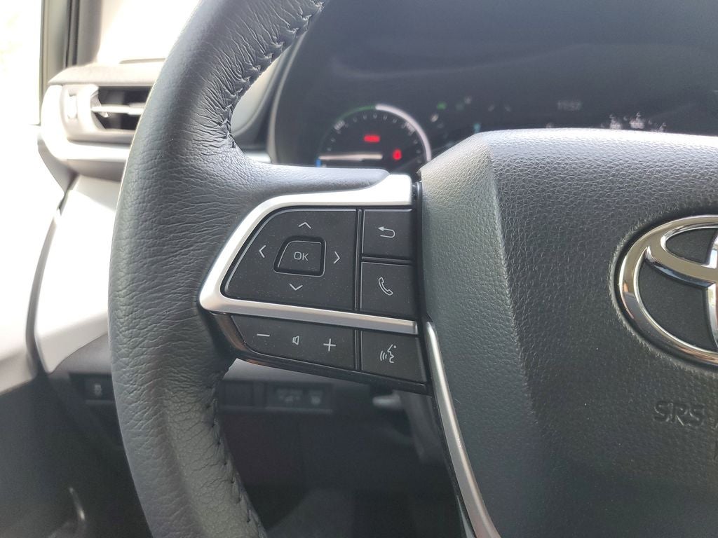 2025 Toyota Sienna XLE 8 Passenger