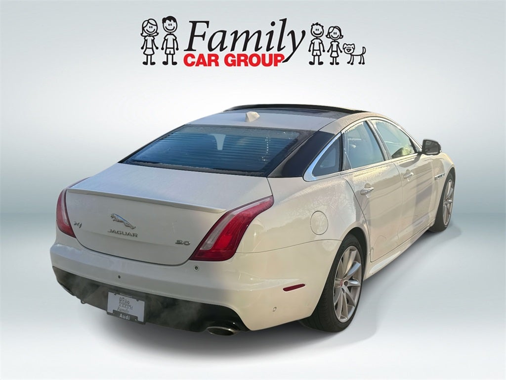 2019 Jaguar XJ R-Sport