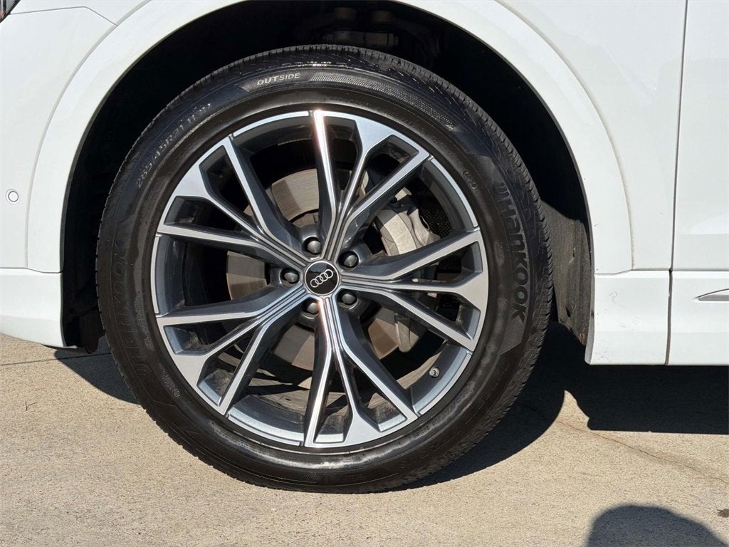 2025 Audi Q8 55 Prestige quattro