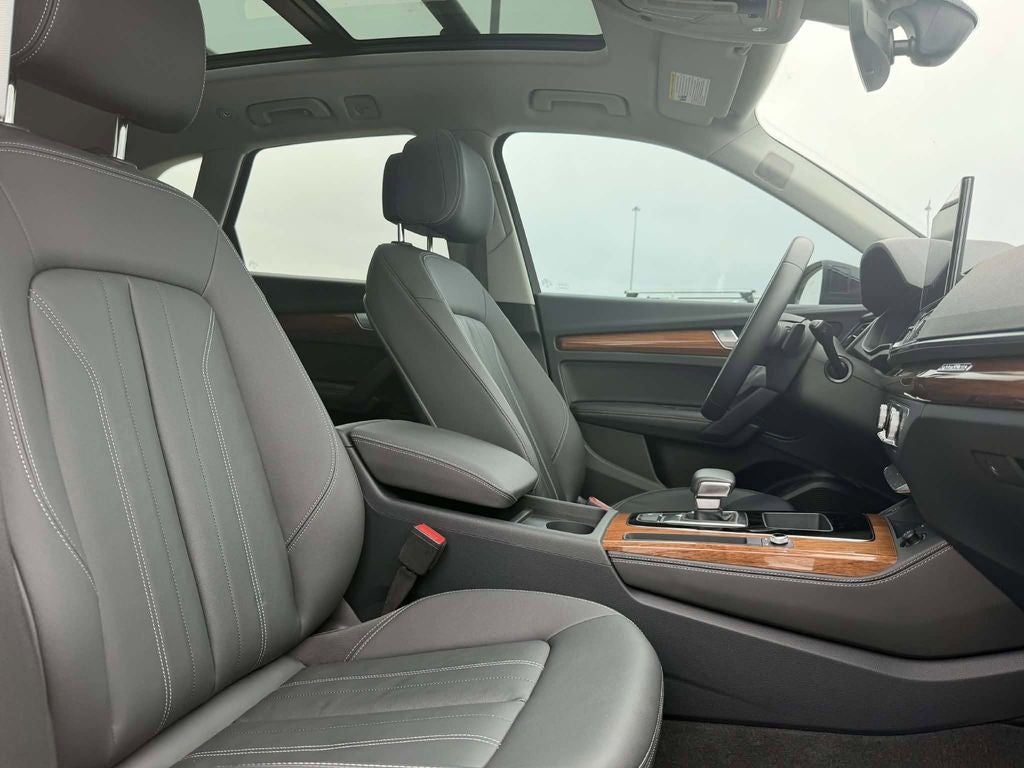 2023 Audi Q5 45 S line Premium quattro