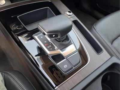 2023 Audi Q5 45 S line Premium quattro