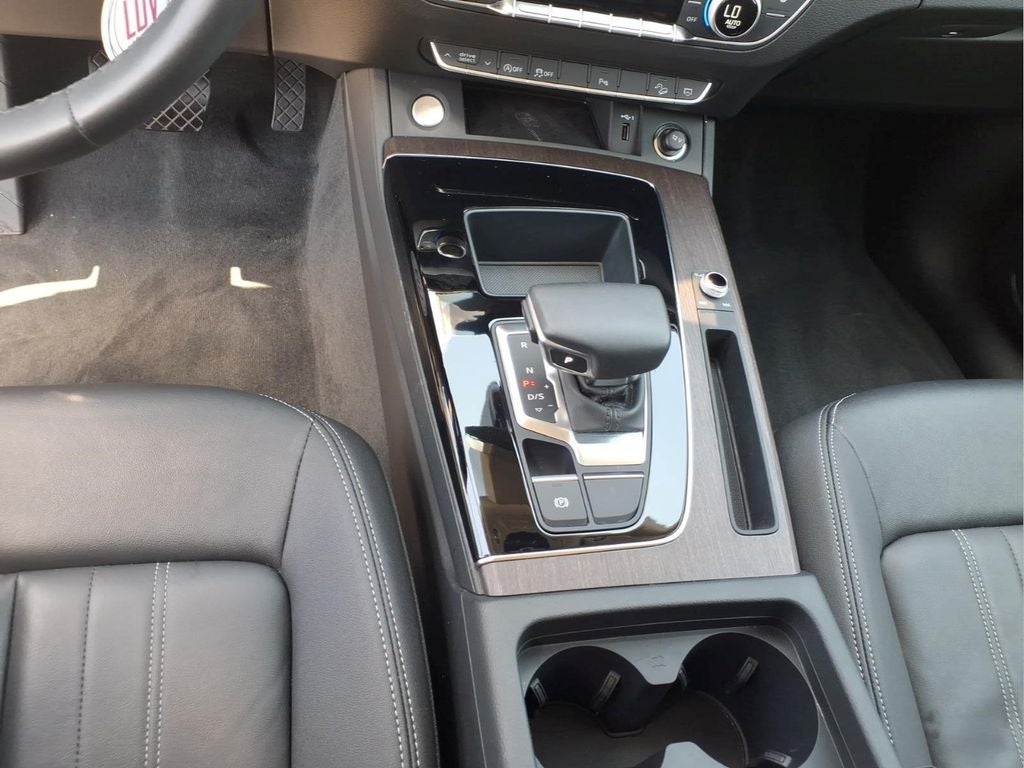 2023 Audi Q5 45 S line Premium quattro