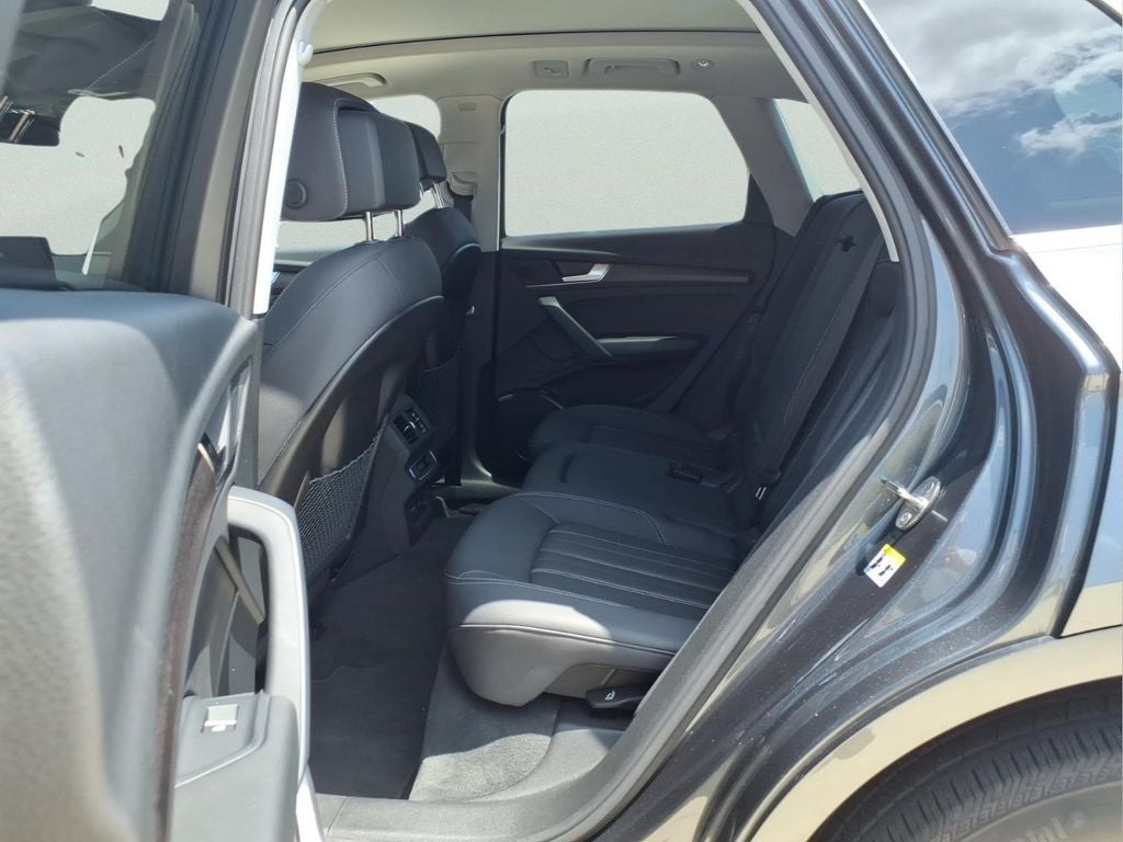 2023 Audi Q5 45 S line Premium quattro