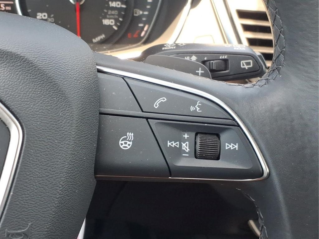 2023 Audi Q5 45 S line Premium quattro