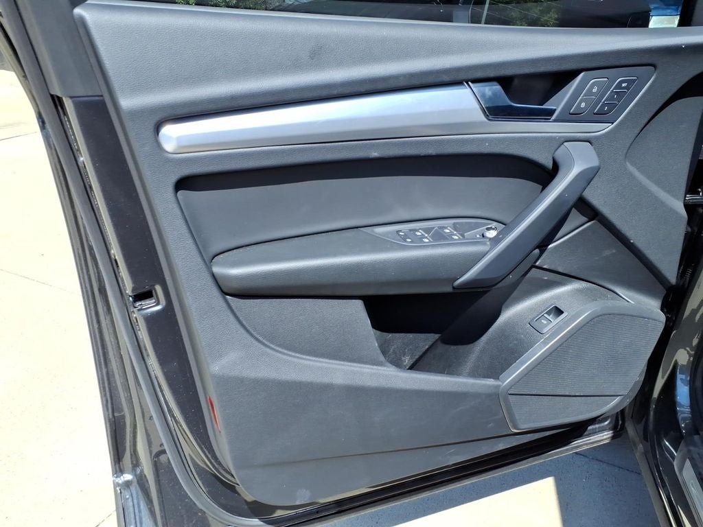 2024 Audi Q5 45 S line Premium quattro