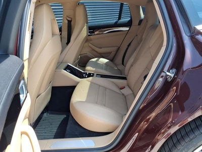 2019 Porsche Panamera 4