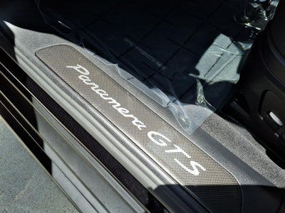 2022 Porsche Panamera GTS