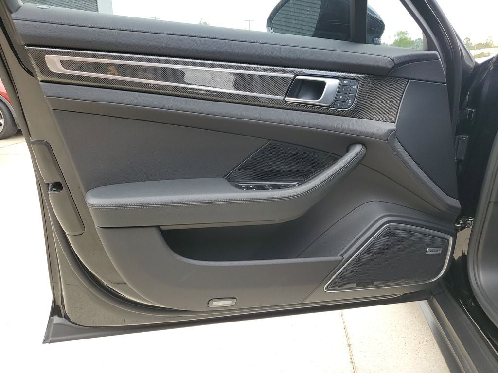 2023 Porsche Panamera 4 Platinum Edition