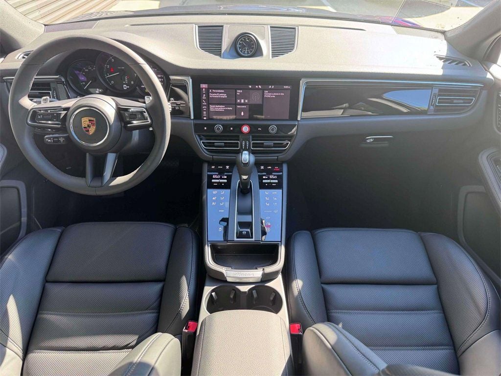 2026 Porsche Macan AWD