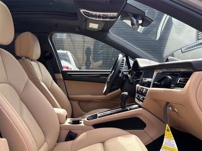 2025 Porsche Macan AWD