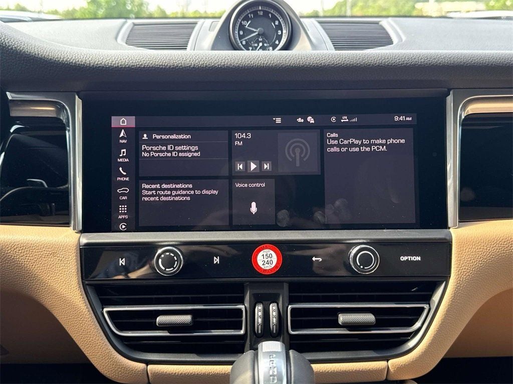 2025 Porsche Macan AWD