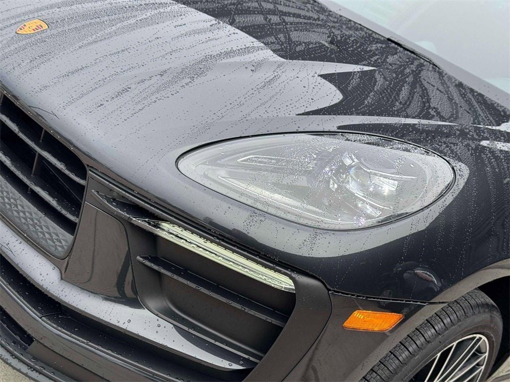 2026 Porsche Macan AWD