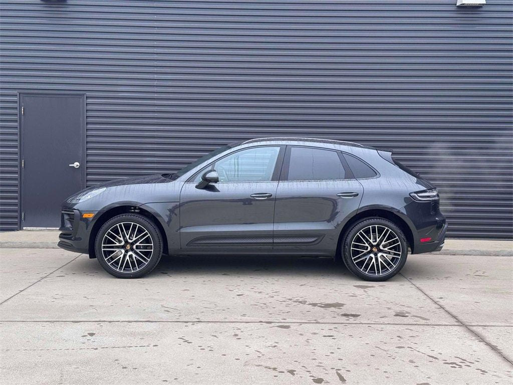2026 Porsche Macan AWD