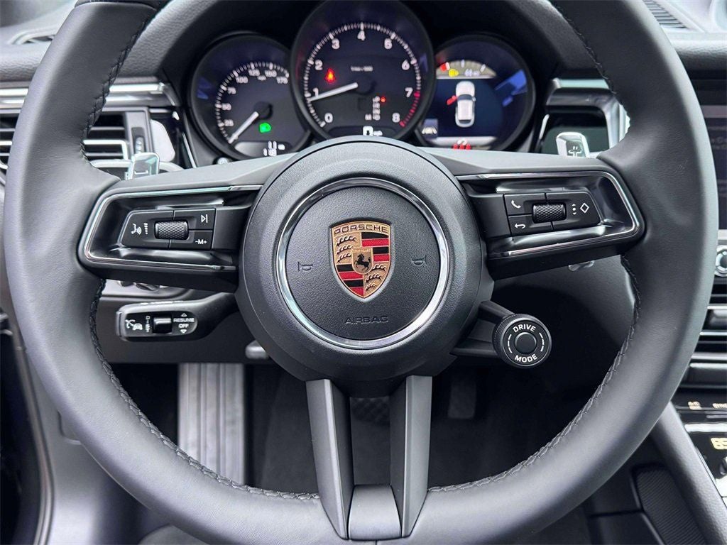 2026 Porsche Macan AWD