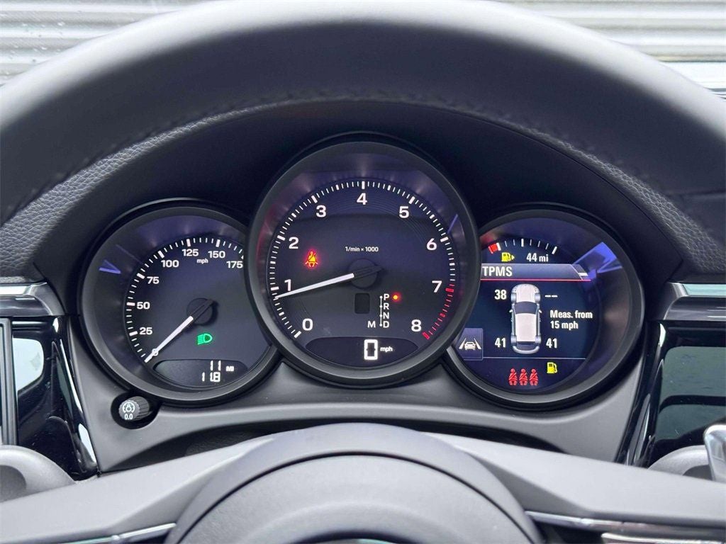 2026 Porsche Macan AWD