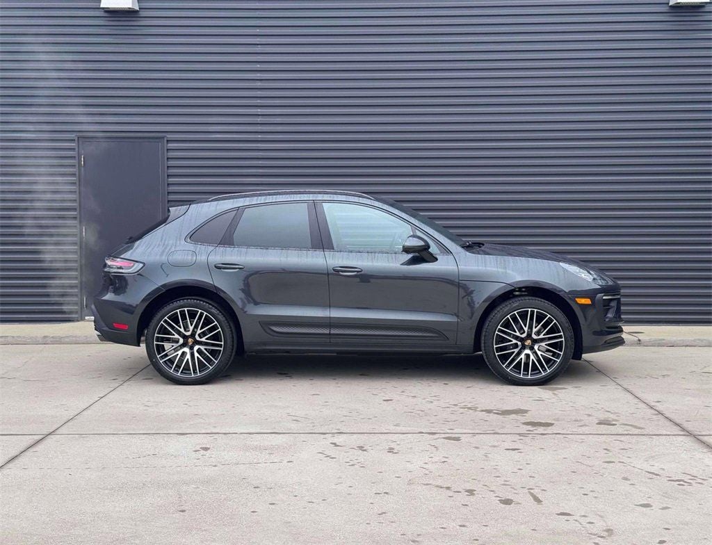 2026 Porsche Macan AWD