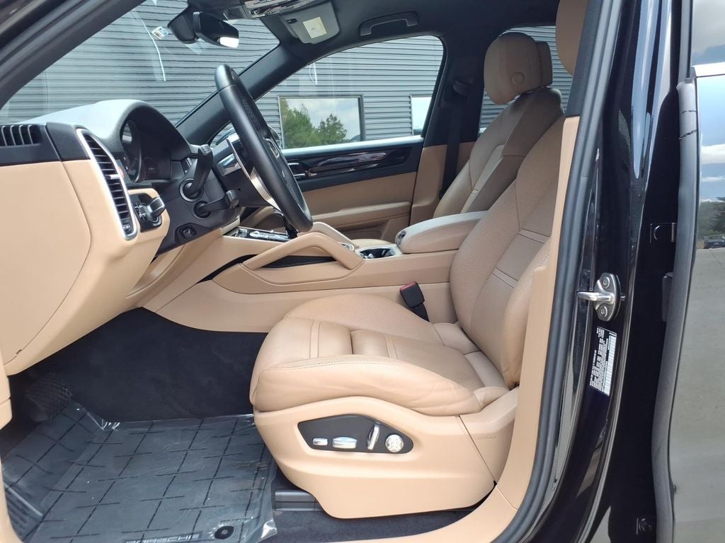 2019 Porsche Cayenne Base