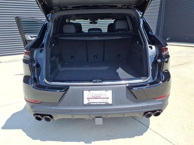 2024 Porsche Cayenne Base