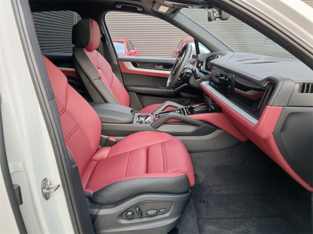 2026 Porsche Cayenne Base