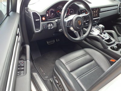 2023 Porsche Cayenne S Platinum Edition