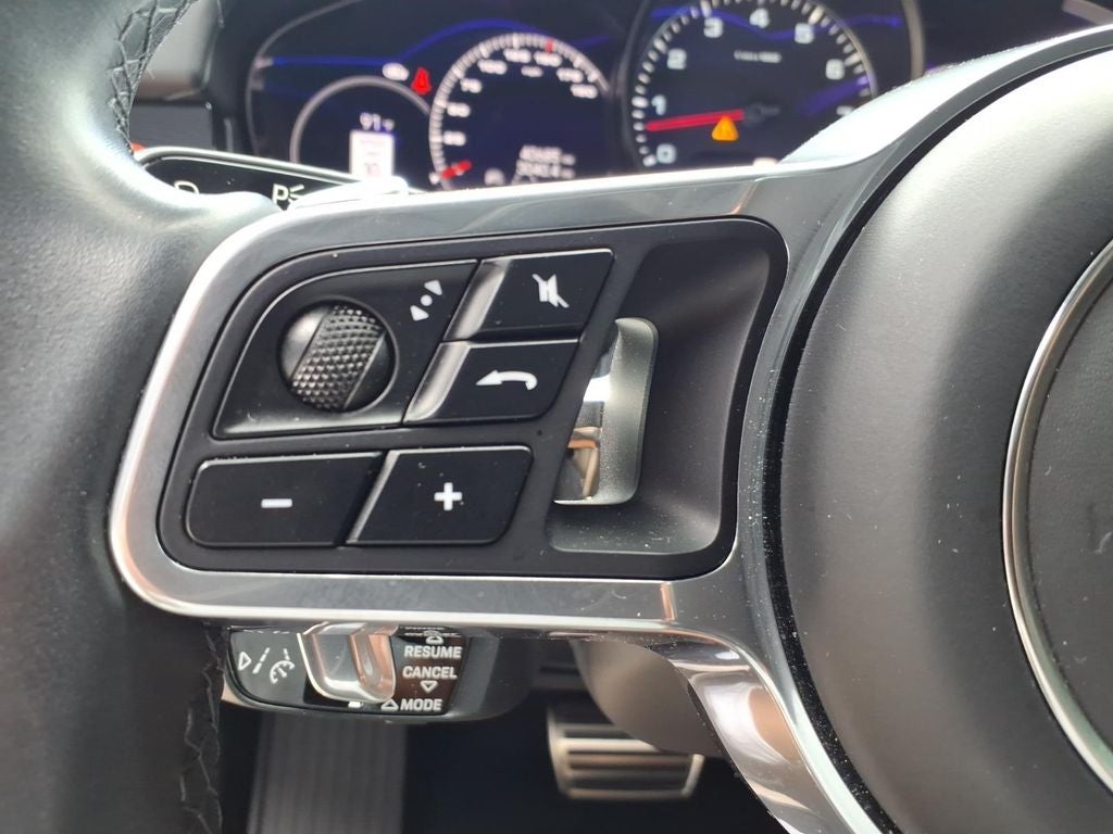 2023 Porsche Cayenne S Platinum Edition