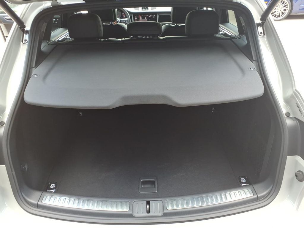 2023 Porsche Macan S