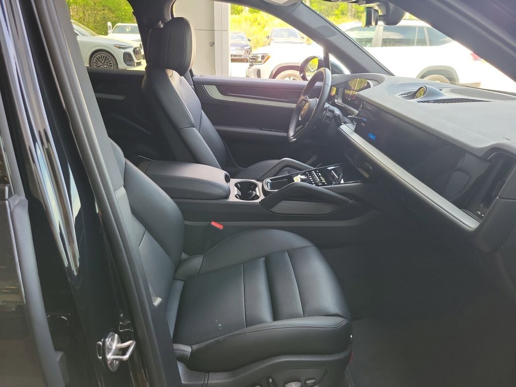 2025 Porsche Cayenne S