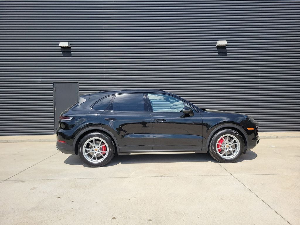 2025 Porsche Cayenne S